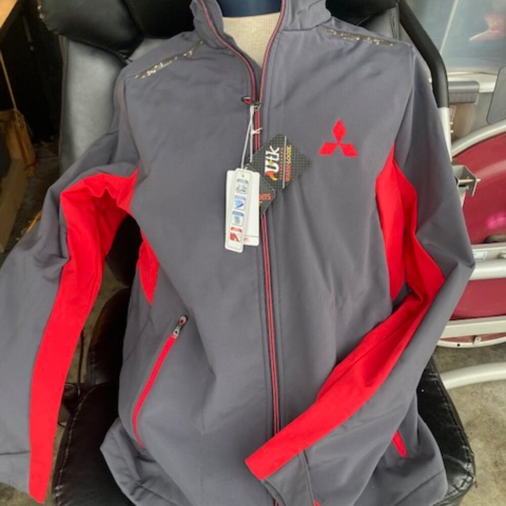 North End Sports Lined soft Shell Jacket, Large , Carbon and Red, NEW